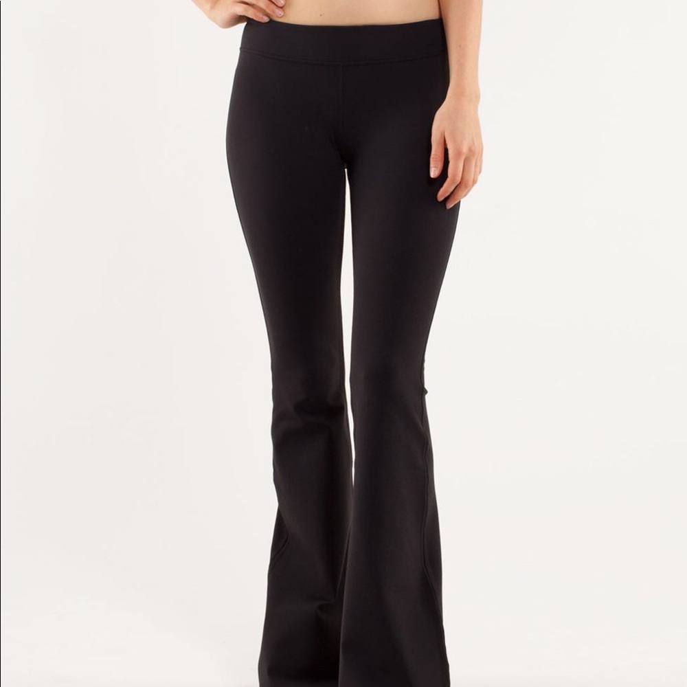 Low rise flare Lululemon black leggings